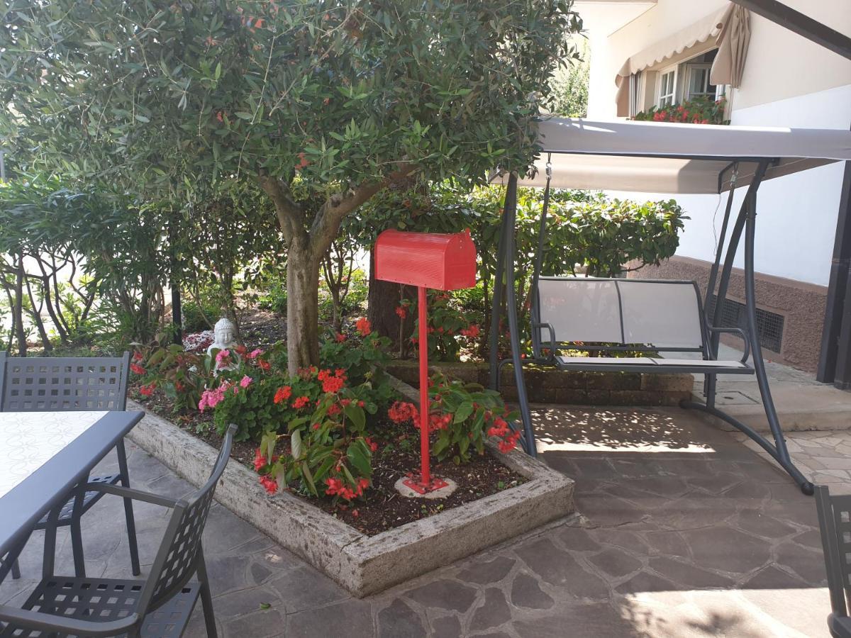 Hotel La Favorita Πεσκιέρα ντελ Γκάρντα Εξωτερικό φωτογραφία