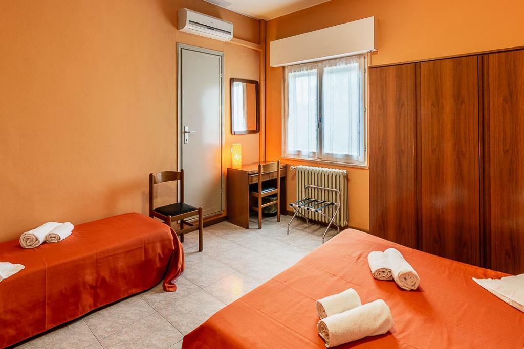 Hotel La Favorita Πεσκιέρα ντελ Γκάρντα Εξωτερικό φωτογραφία